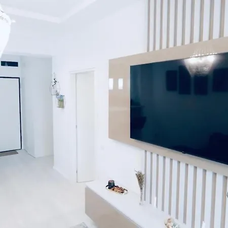 Amely Mamaia Nord By Wave Apartment *